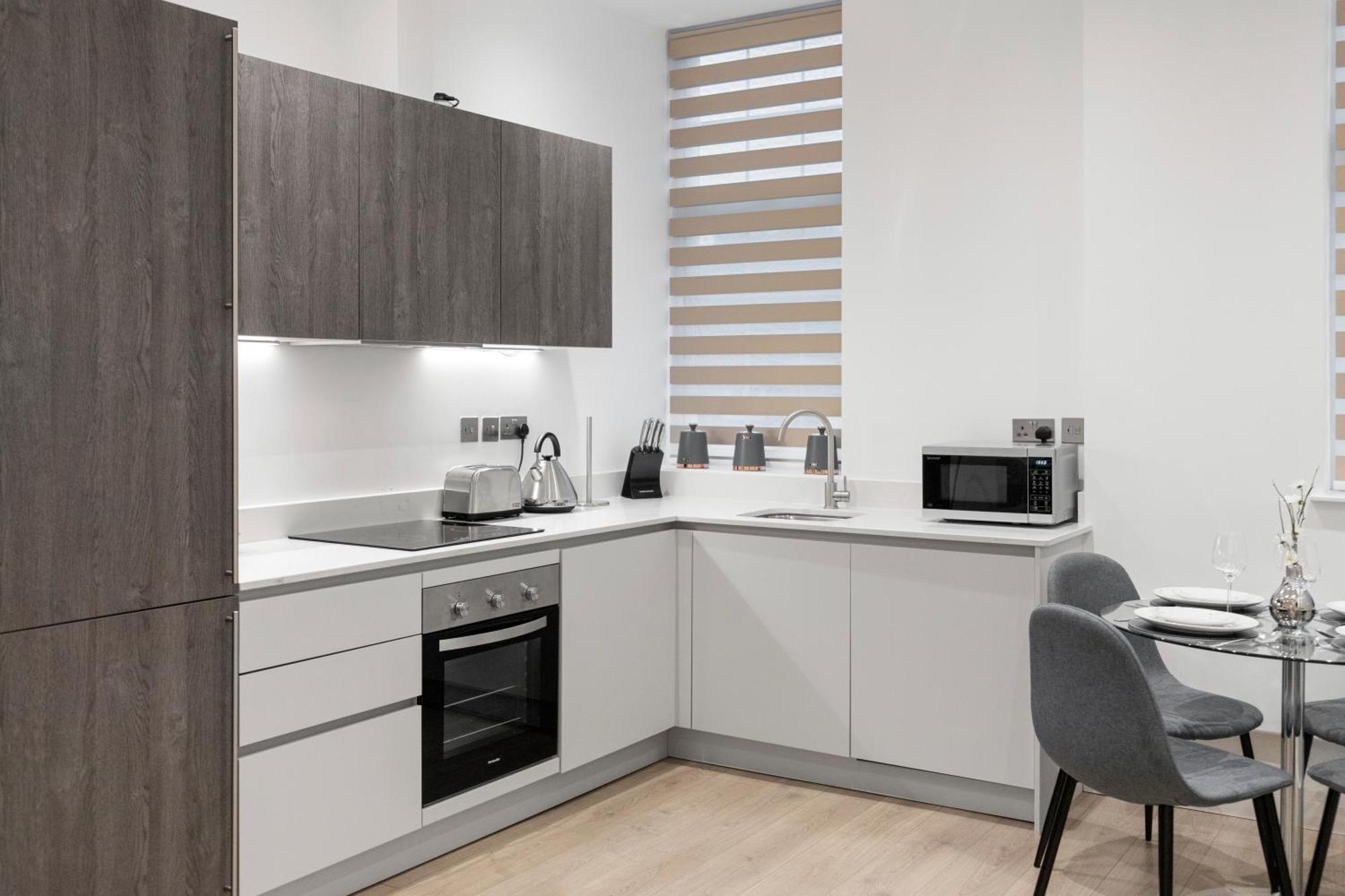 לונדון Welcoming And Spacious Apartment- Excellent Location מראה חיצוני תמונה
